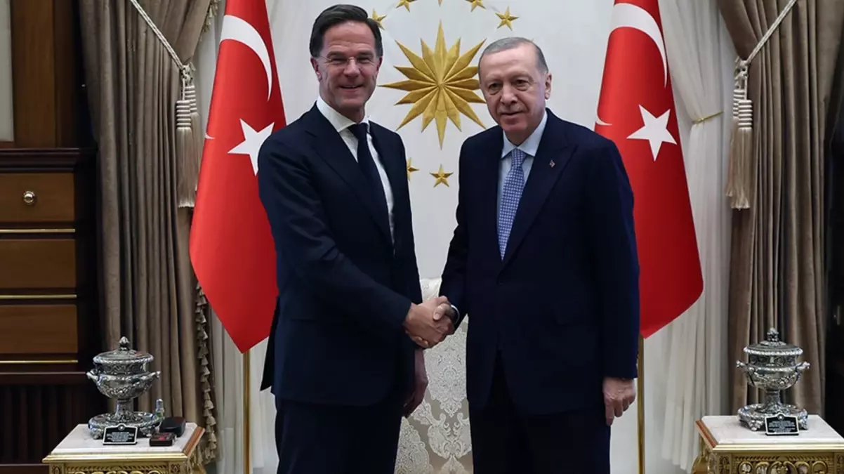 NATO lideri Rutte, Türkiye’yi ikna için gelmiş